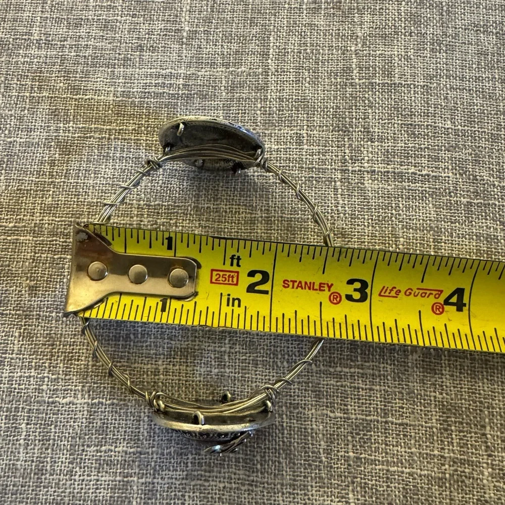 Bracelet Featuring 2 Ornate Silver Filigree Setting With Faceted Purple Glass - Picture 11 of 11